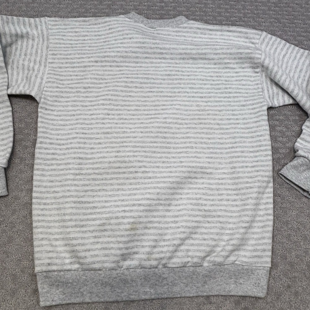 Vintage Mickey Mouse Disney Designs Woman's Crewneck Sweatshirt One Sz L - Picture 8 of 9